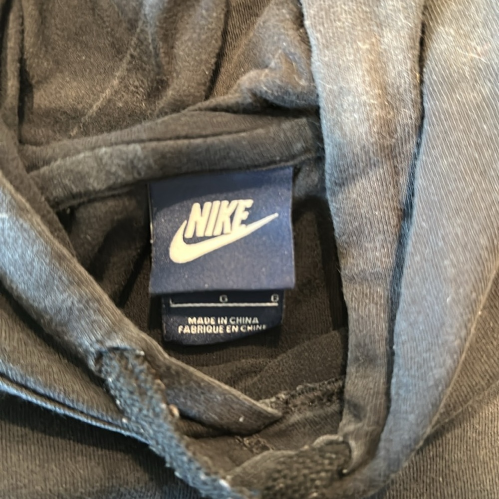 Nike thin hoodie - Picture 2 of 3